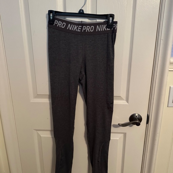 NWOT Nike Pro Tights - Picture 2 of 5
